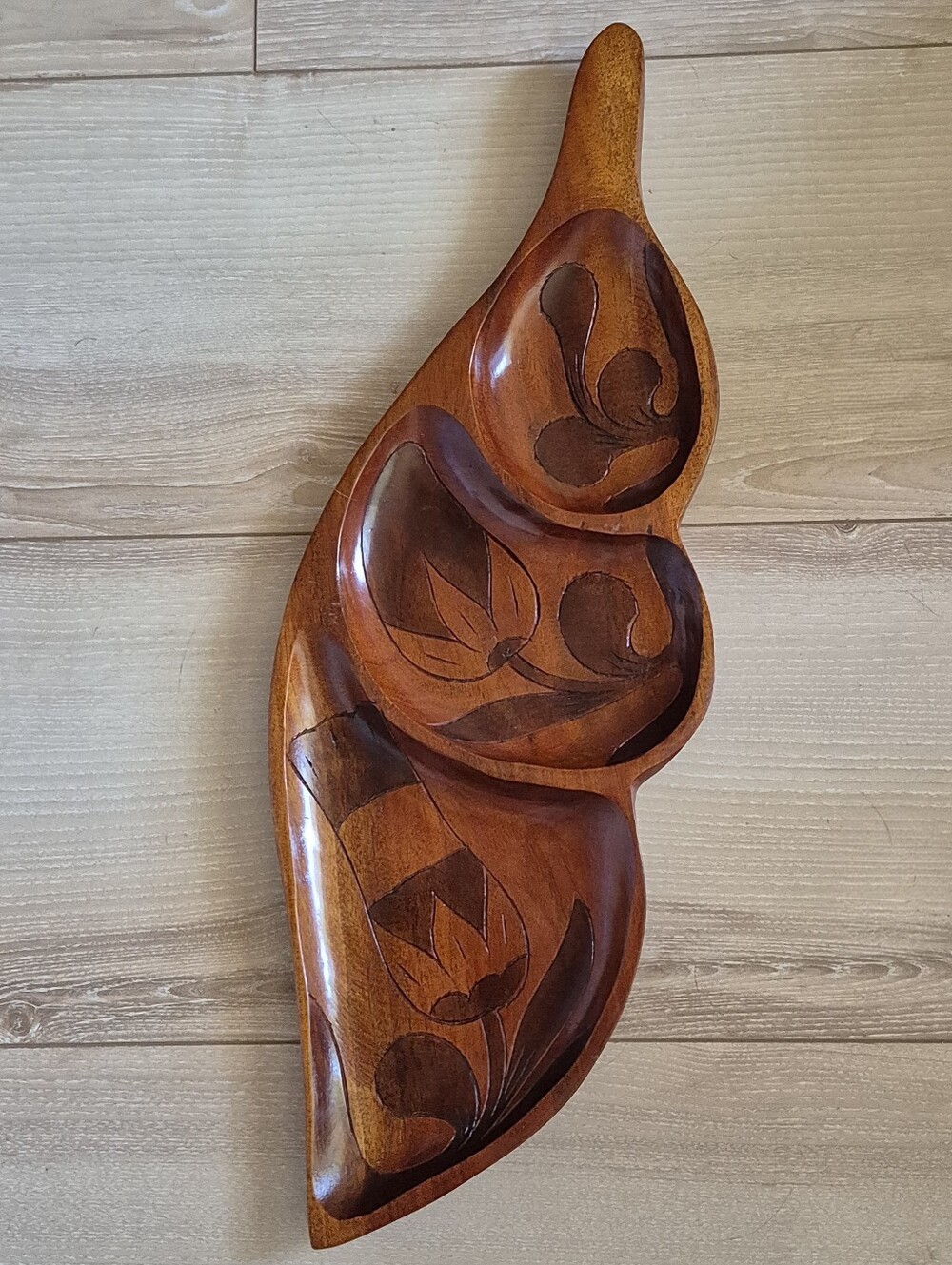 Vintage Hand Carved Wood Leaf-Shaped Three Part Divided Serving Tray MCM